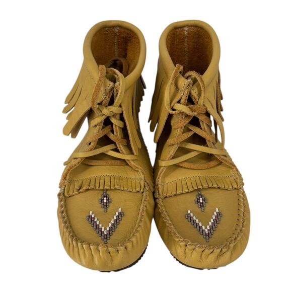 Manitobah Mukluks Harvester Moccasin Nubuck Booties Fringe Womens Size 8 - Picture 9 of 10